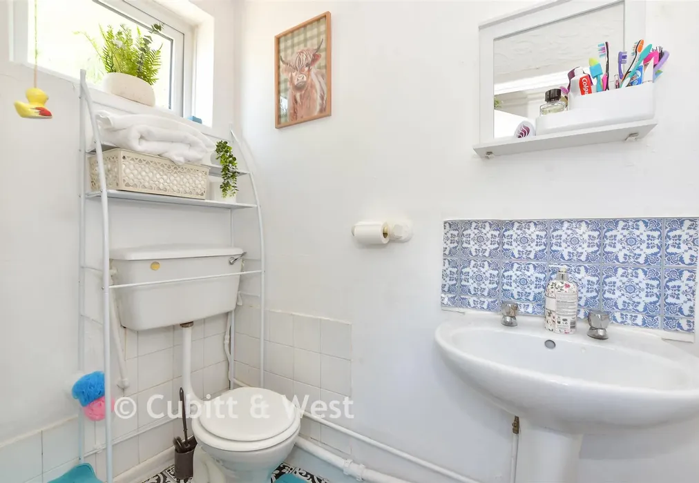 Shower Room - Winchester Road, Portsmouth, Hampshire - Wards of Kent