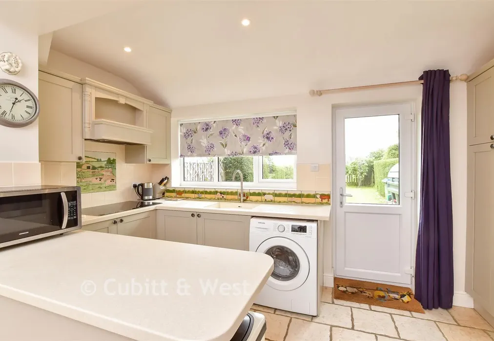 Kitchen/ Breakfast Room - Dallas Lane, Barcombe, Lewes, East Sussex - Wards of Kent
