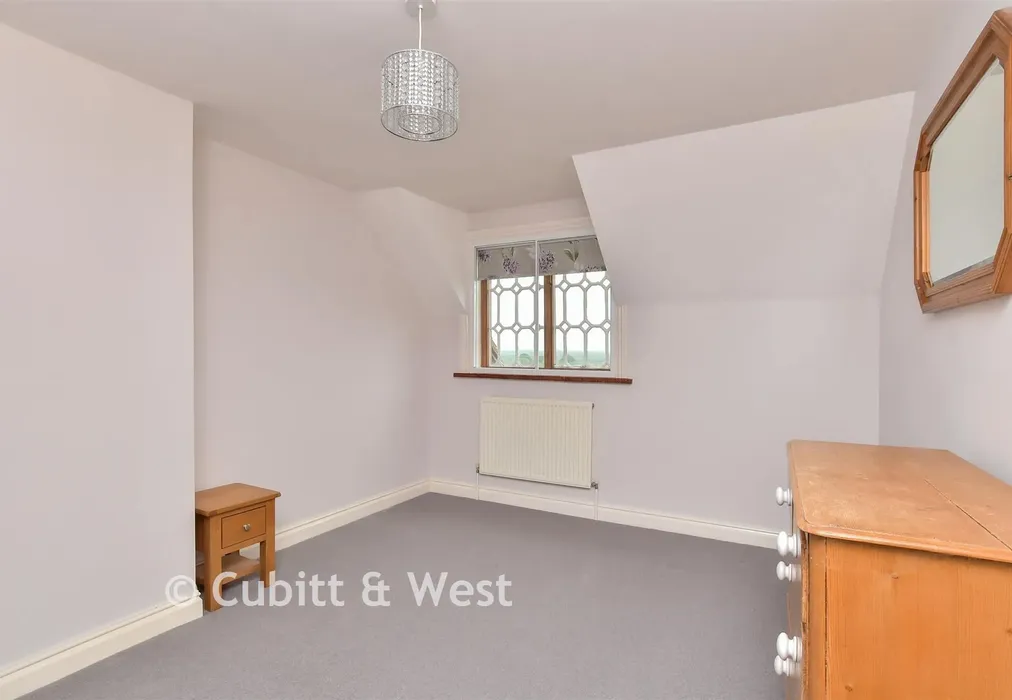 Bedroom 2 - Dallas Lane, Barcombe, Lewes, East Sussex - Wards of Kent