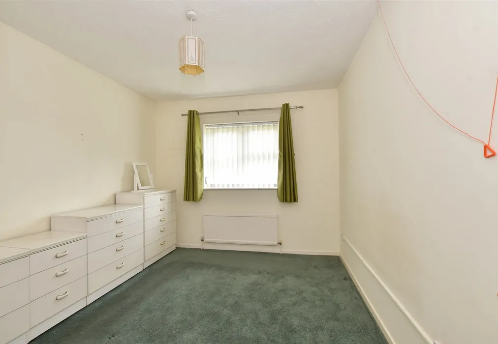 Bedroom 1 - Abbs Cross Gardens, Hornchurch, Essex - Wards of Kent