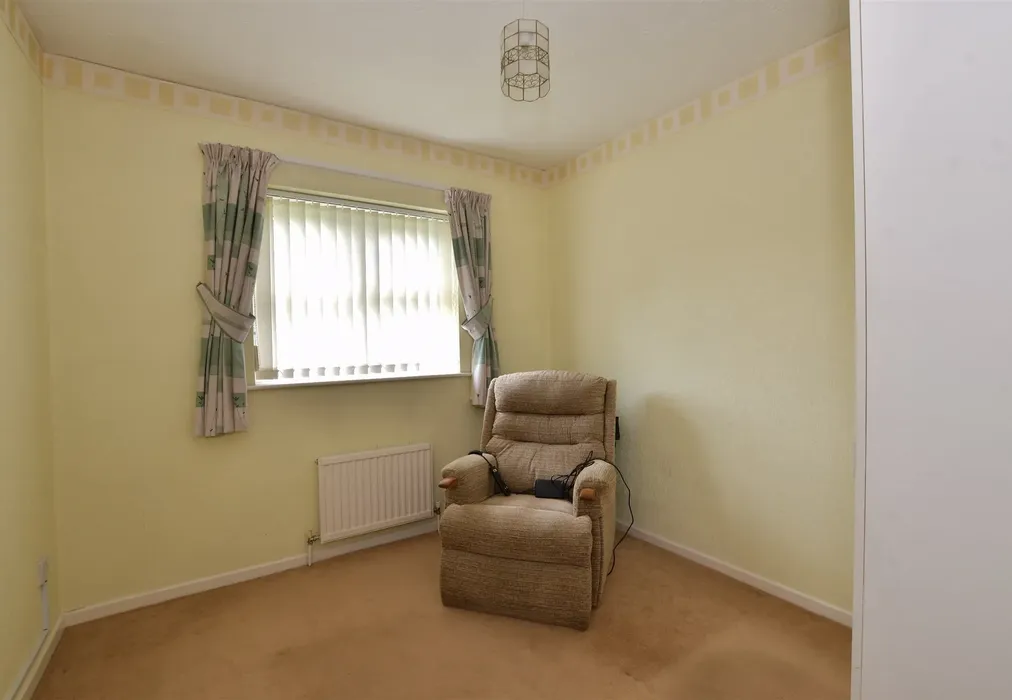Bedroom 2 - Abbs Cross Gardens, Hornchurch, Essex - Wards of Kent