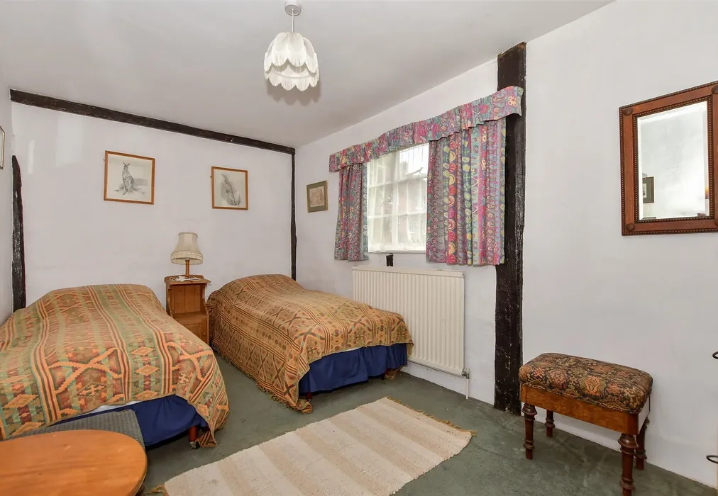 Bedroom 2 - Chart Road, Sutton Valence, Maidstone, Kent - Wards of Kent