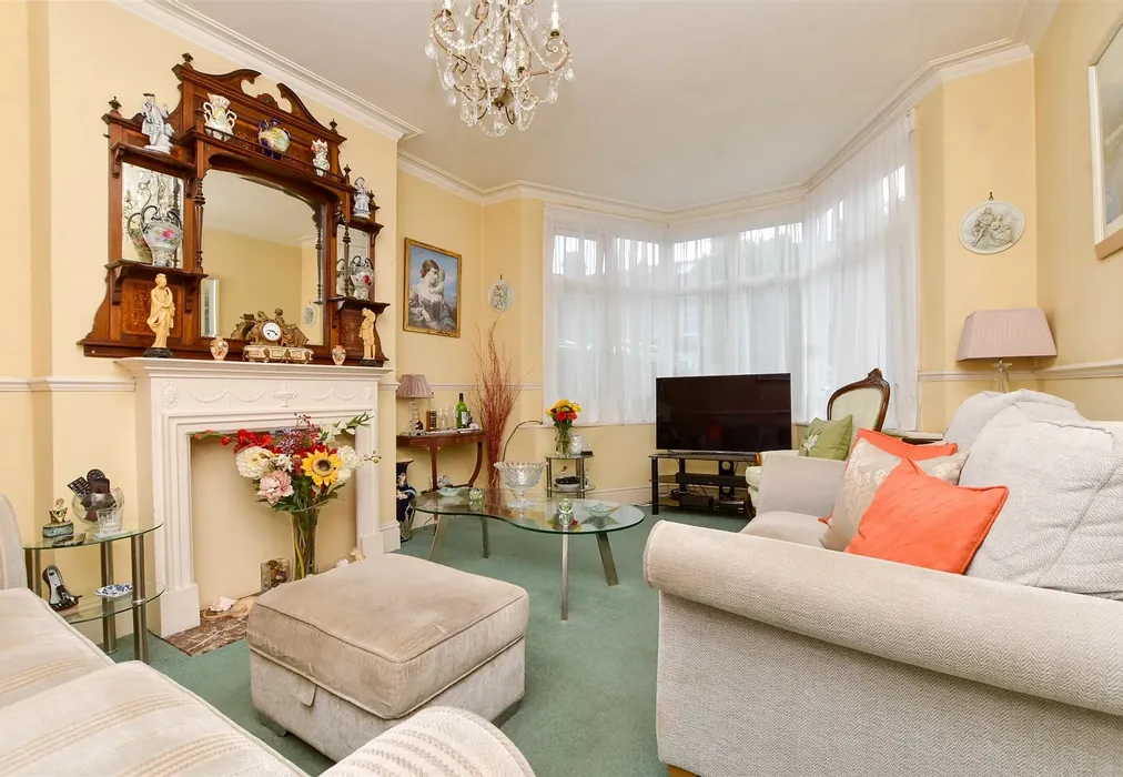 Living Room - Winterbourne Road, Thornton Heath, Surrey - Wards of Kent