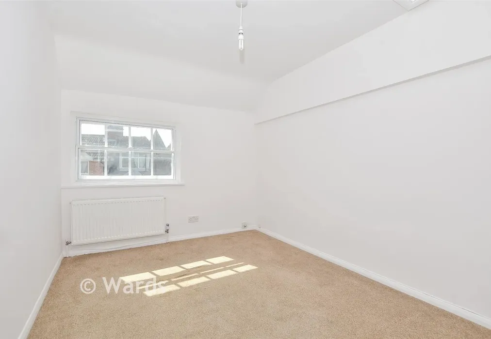 Bedroom 2 - High Street, Hadlow, Tonbridge, Kent - Wards of Kent