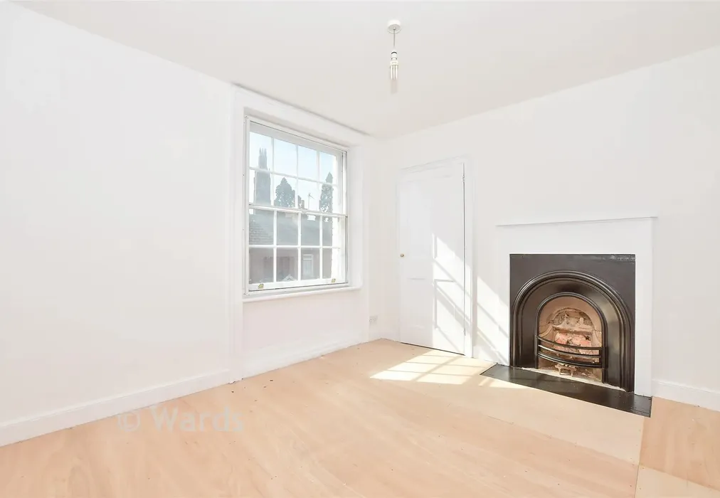 Bedroom 2 - High Street, Hadlow, Tonbridge, Kent - Wards of Kent