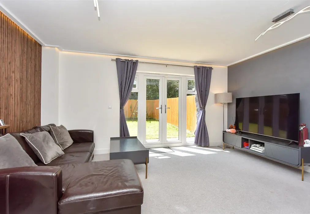 Lounge/Diner - Haffenden Avenue, Sittingbourne, Kent - Wards of Kent