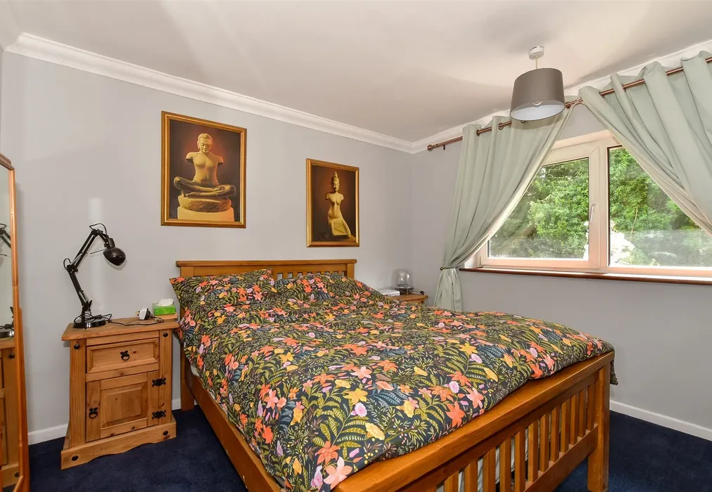Bedroom 2 - Latimer Close, Crawley, West Sussex - Wards of Kent