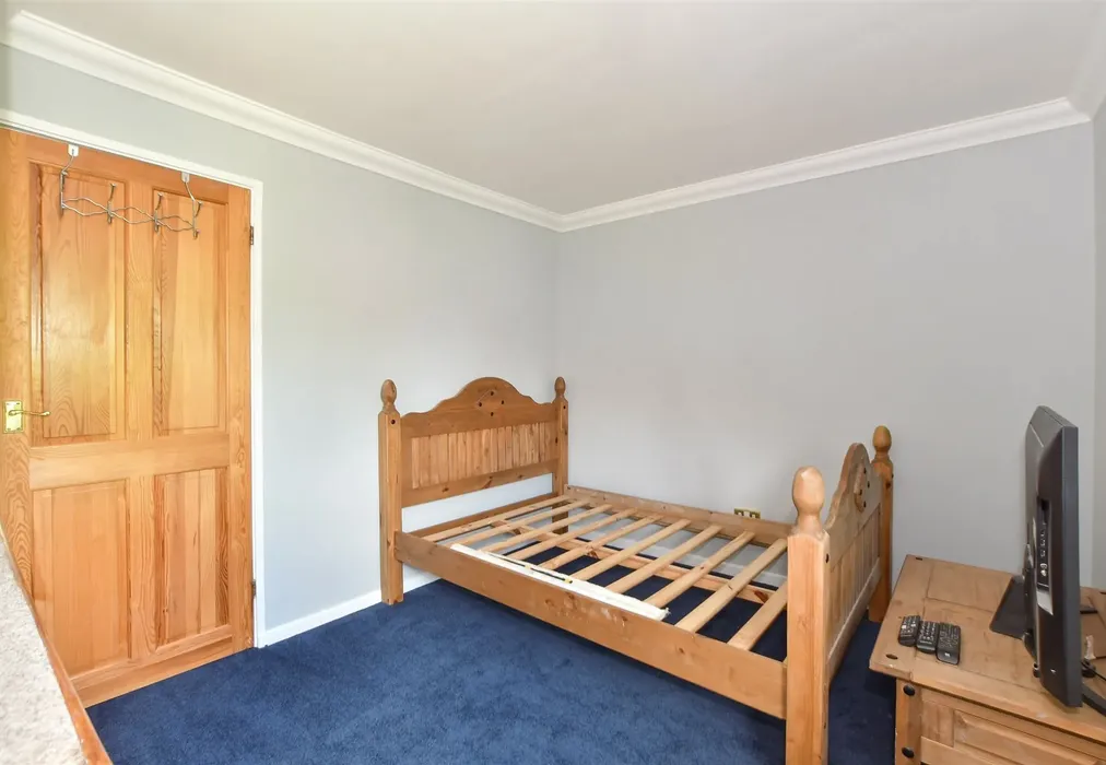 Bedroom 3 - Latimer Close, Crawley, West Sussex - Wards of Kent