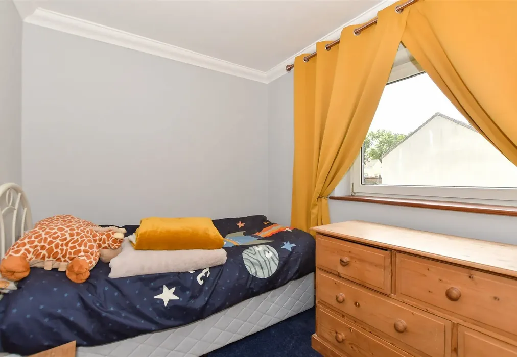 Bedroom 4 - Latimer Close, Crawley, West Sussex - Wards of Kent