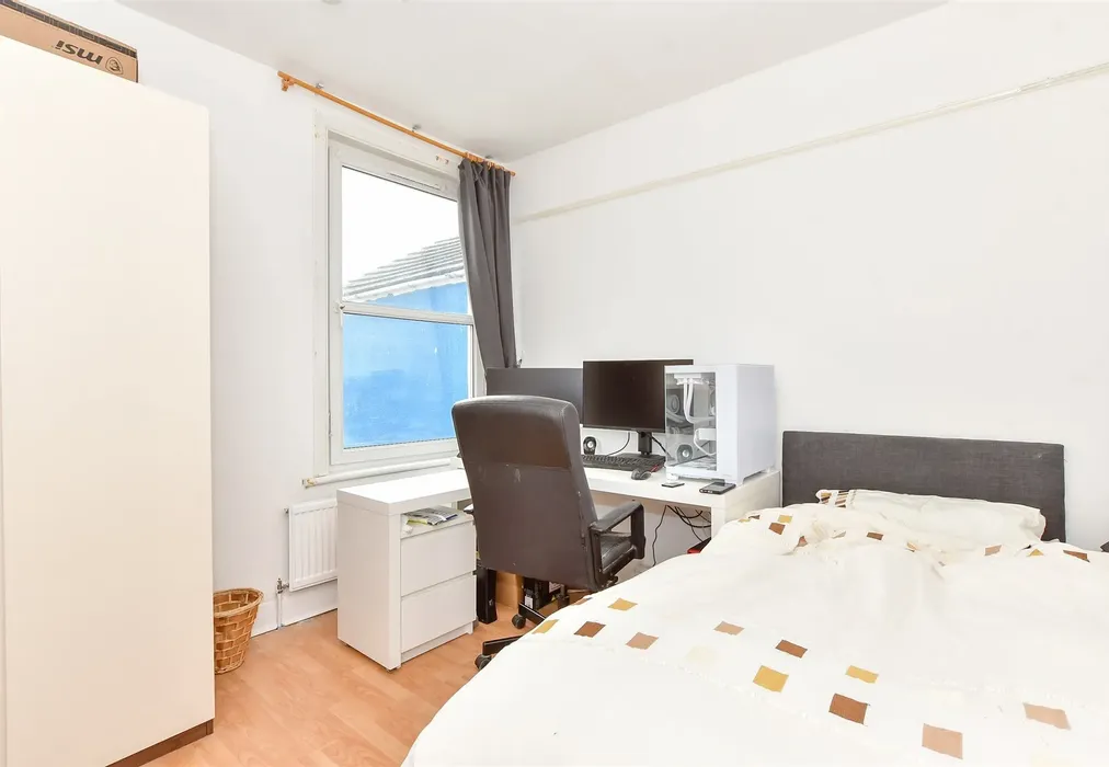 Bedroom 2 - Agincourt Road, Portsmouth, Hampshire - Wards of Kent