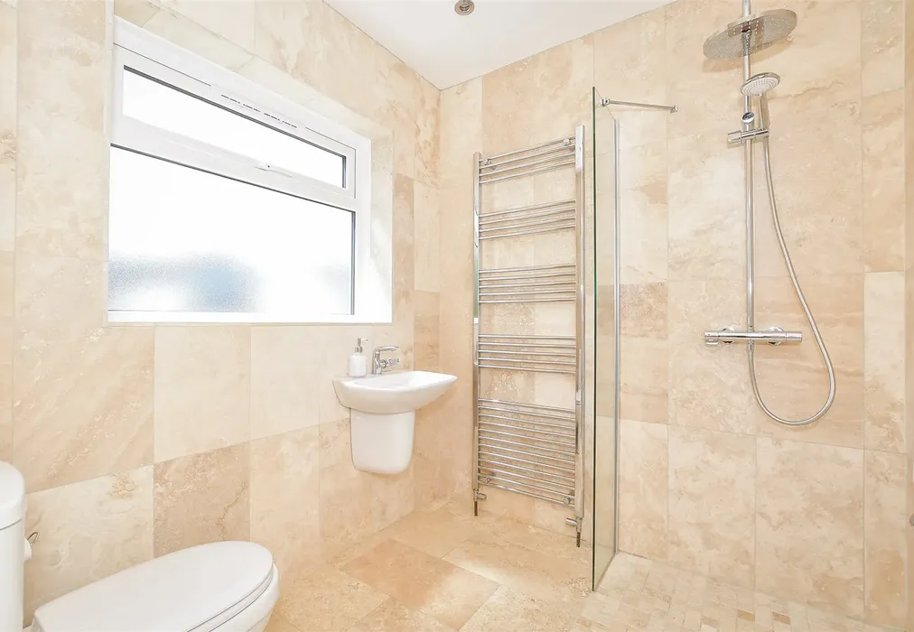 Wet Room - Poplar Grove, Hayling Island, Hampshire - Wards of Kent