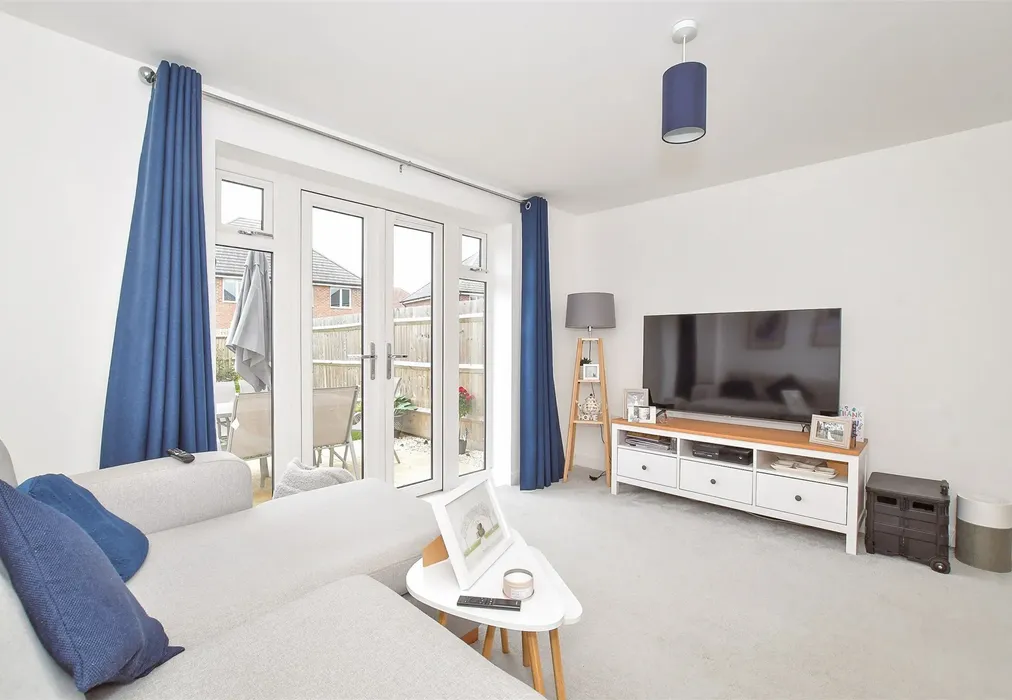 Lounge/Diner - Bittern Way, Chichester, West Sussex - Wards of Kent