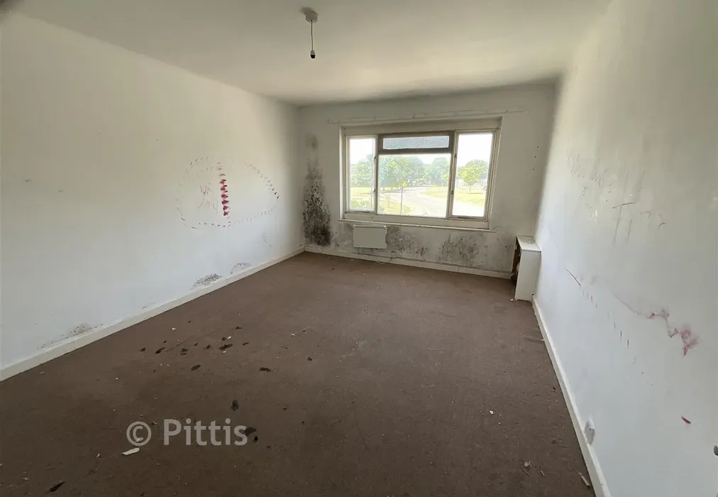 Bedroom 2 - Fairlee Road, Newport, Isle of Wight - Wards of Kent