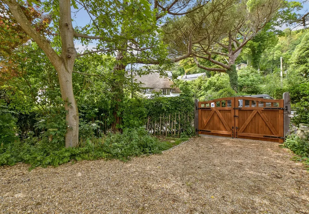 Driveway/Parking - Spindlers Road, Ventnor, Isle of Wight - Wards of Kent