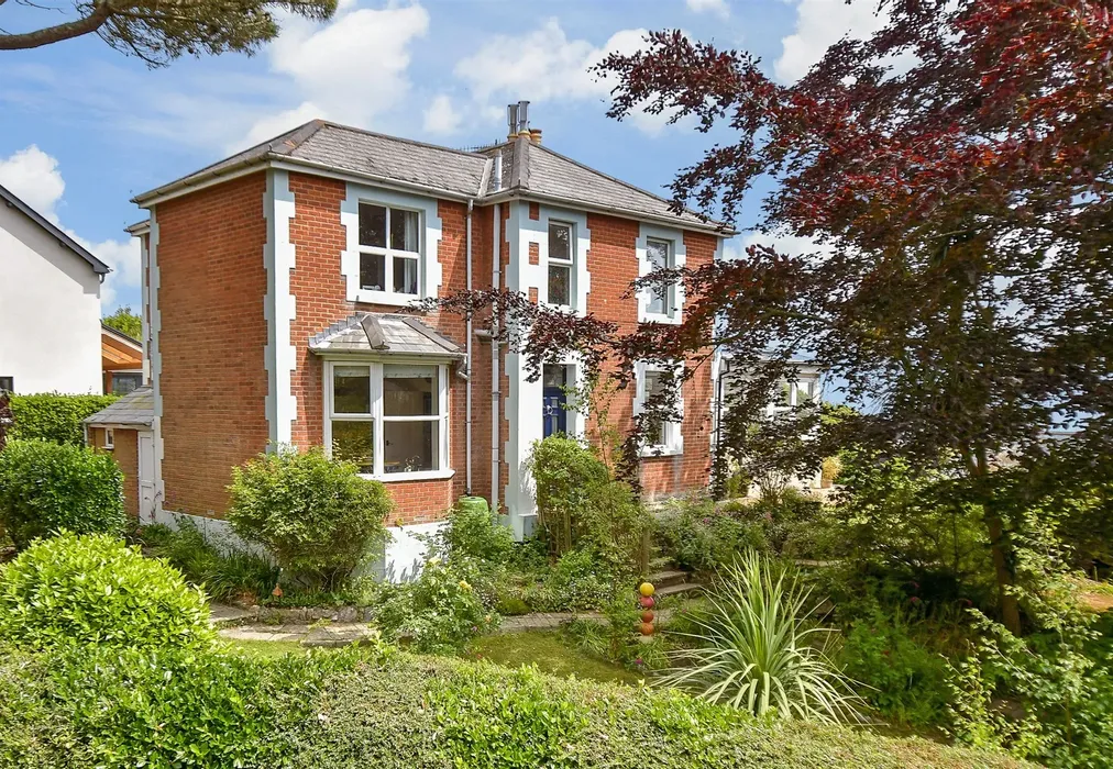 External (Brochure) - Spindlers Road, Ventnor, Isle of Wight - Wards of Kent