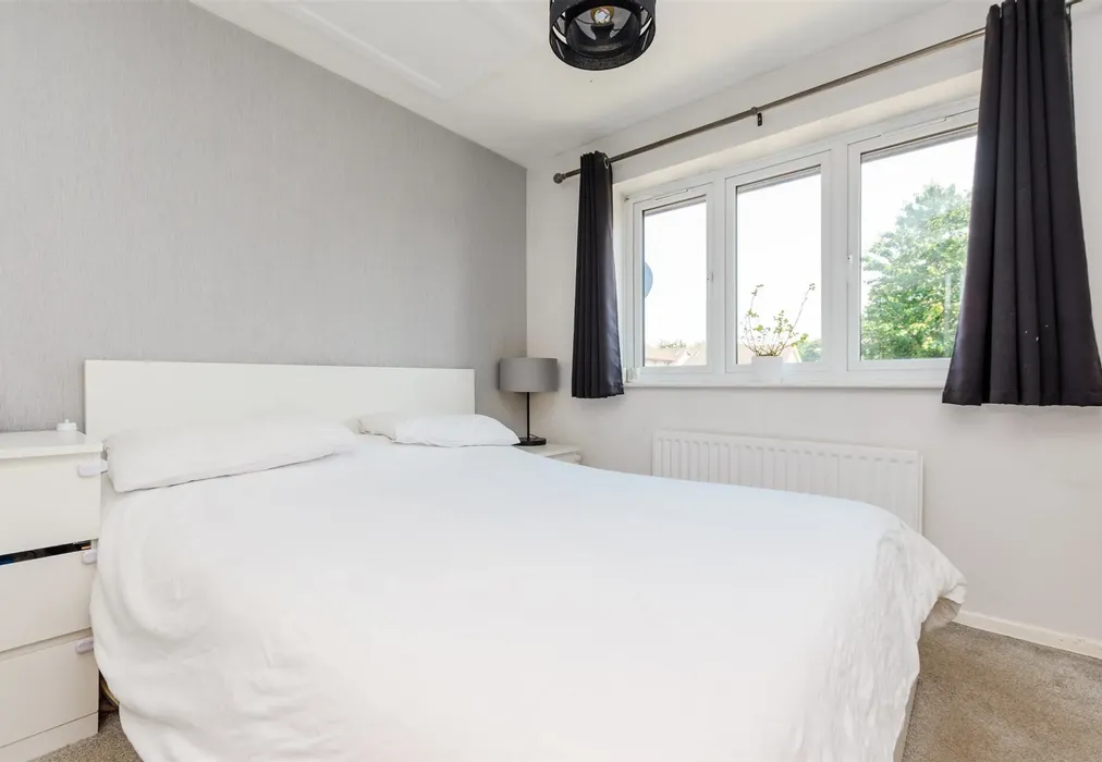 Bedroom - Chatsworth Road, Dartford, Kent - Wards of Kent