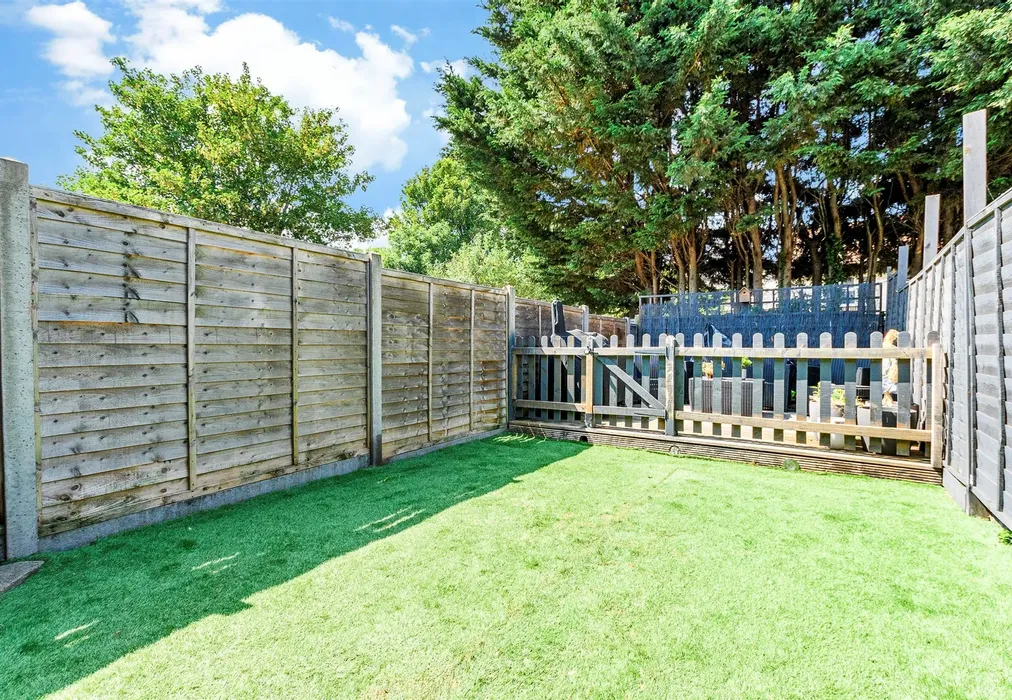 Rear Garden - Chatsworth Road, Dartford, Kent - Wards of Kent