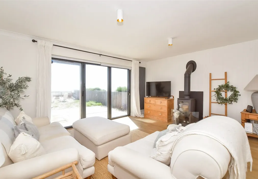 Lounge - Hillfield Road, Selsey, Chichester, West Sussex - Wards of Kent