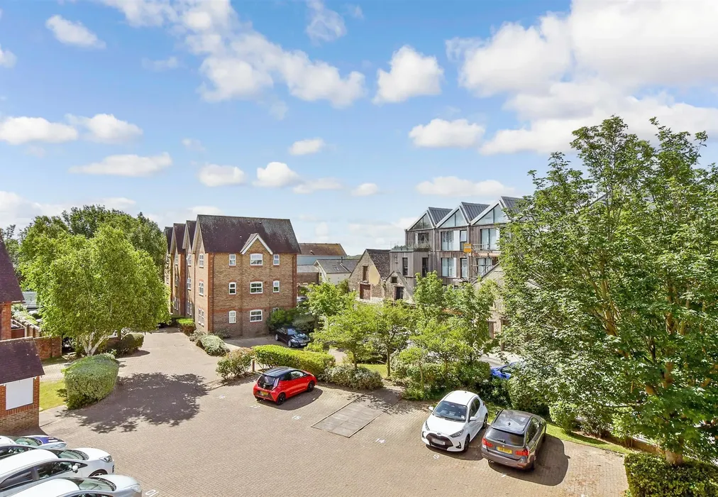 Views To Front - River Road, Littlehampton, West Sussex - Wards of Kent