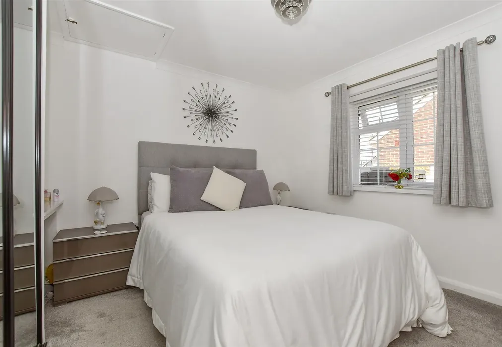 Bedroom 1 - Pleasance Road North, Lydd-On-Sea, Romney Marsh, Kent - Wards of Kent