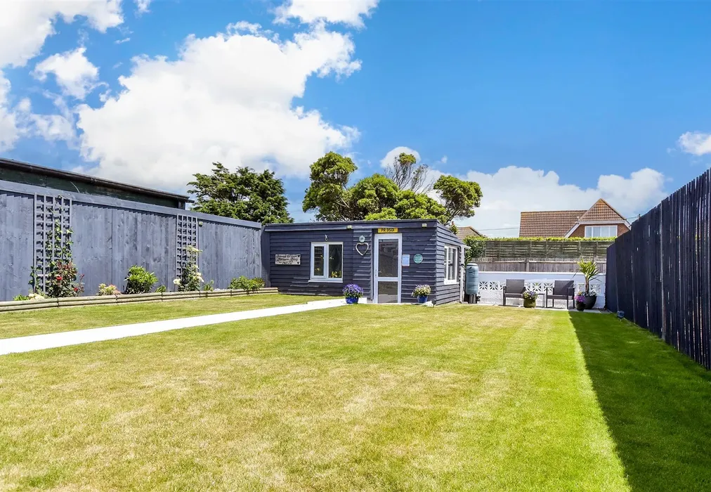 Rear Garden - Pleasance Road North, Lydd-On-Sea, Romney Marsh, Kent - Wards of Kent