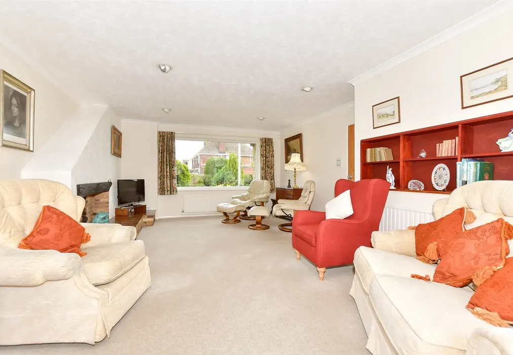 Lounge - Bewsbury Crescent, Whitfield, Dover, Kent - Wards of Kent