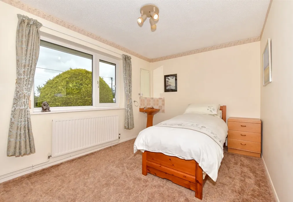 Bedroom 3 - Bewsbury Crescent, Whitfield, Dover, Kent - Wards of Kent