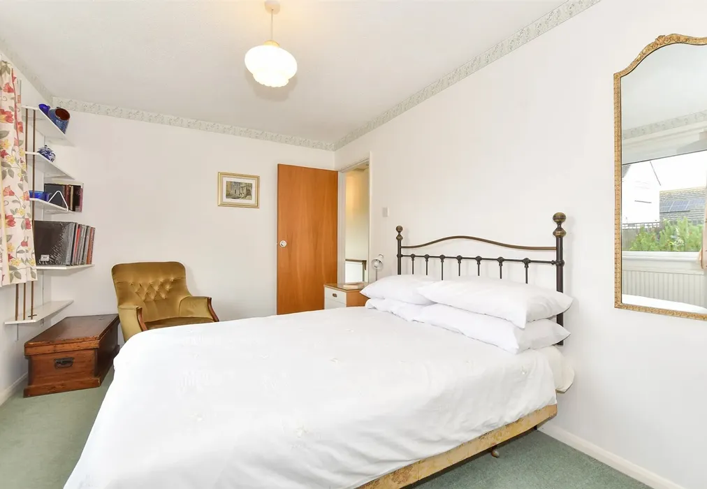 Bedroom 2 - Bewsbury Crescent, Whitfield, Dover, Kent - Wards of Kent