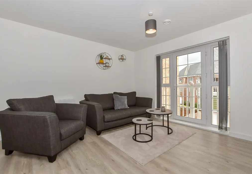 Lounge/Diner - Amisse Drive, Snodland, Kent - Wards of Kent