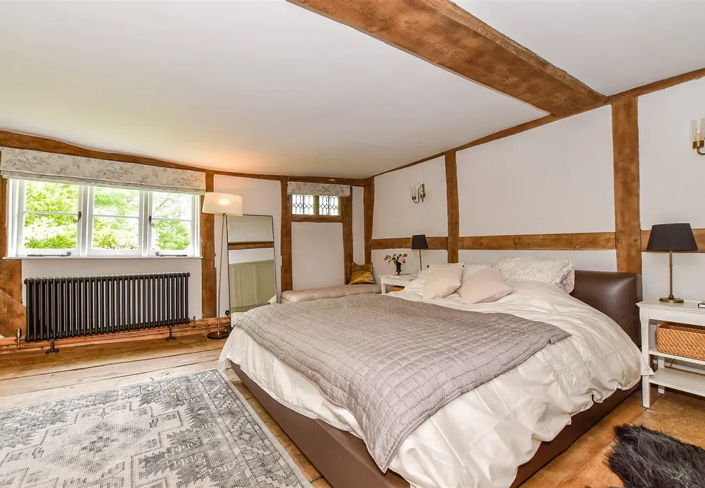 Bedroom 2 - Woods Green, Wadhurst, East Sussex - Wards of Kent