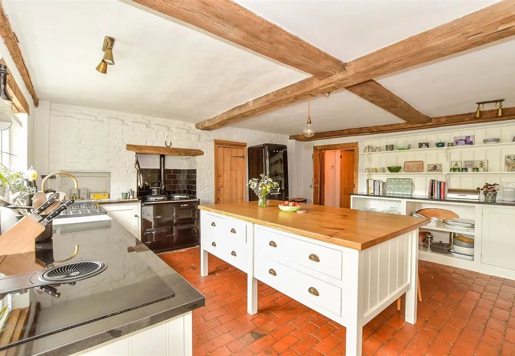 Kitchen - Woods Green, Wadhurst, East Sussex - Wards of Kent