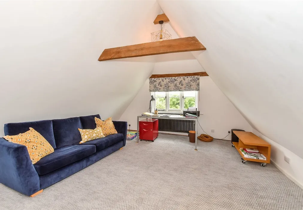 Snug/ Office Area - Woods Green, Wadhurst, East Sussex - Wards of Kent