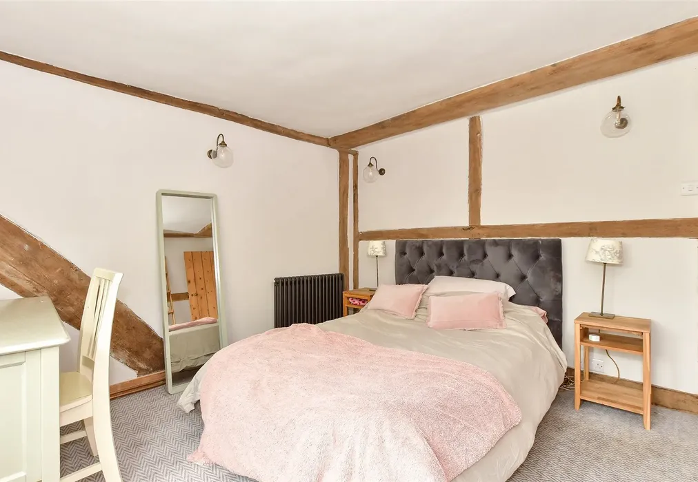 Bedroom 4 - Woods Green, Wadhurst, East Sussex - Wards of Kent
