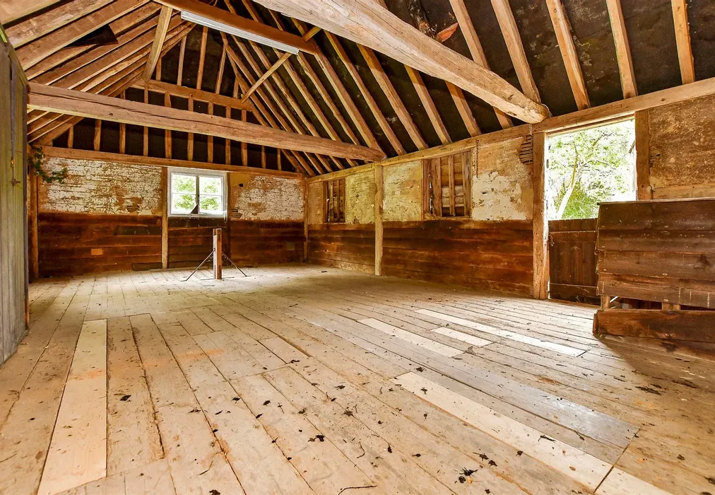 Workshop/Outbuildings - Woods Green, Wadhurst, East Sussex - Wards of Kent