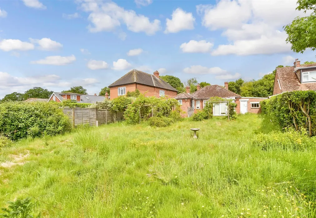 Rear Garden - Appledore Road, Tenterden, Kent - Wards of Kent
