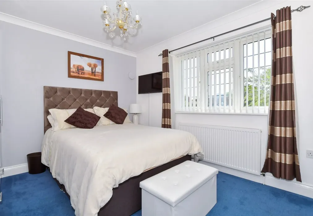 Bedroom 4 - Ashford Road, Harrietsham, Maidstone, Kent - Wards of Kent