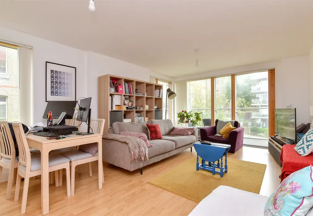 Lounge - Pankhurst Avenue, Brighton, East Sussex - Wards of Kent