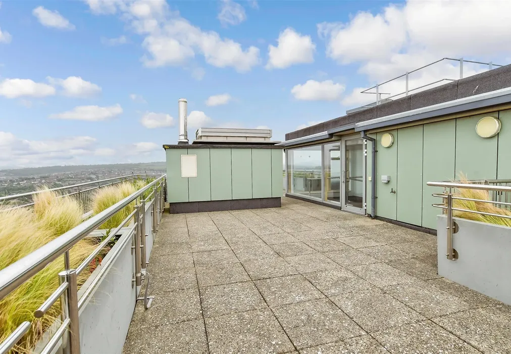 Communal Gardens - Pankhurst Avenue, Brighton, East Sussex - Wards of Kent