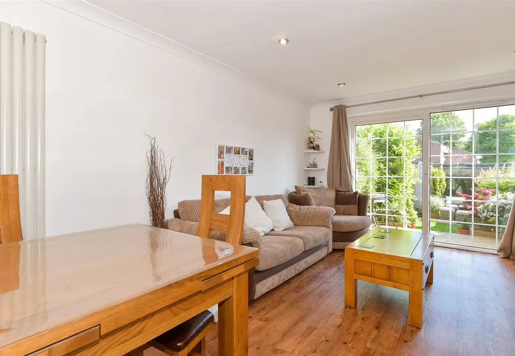 Lounge - Bentley Close, Lords Wood, Chatham, Kent - Wards of Kent