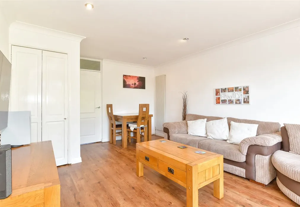 Lounge - Bentley Close, Lords Wood, Chatham, Kent - Wards of Kent