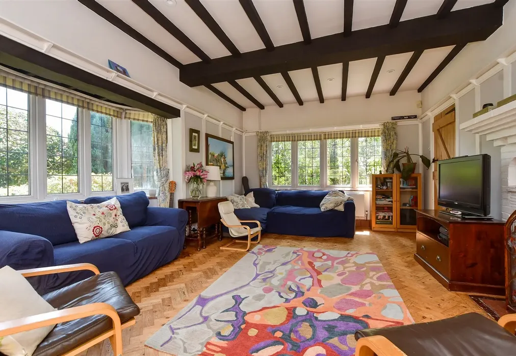 Family Area - Grovelands Road, Purley, Surrey - Wards of Kent