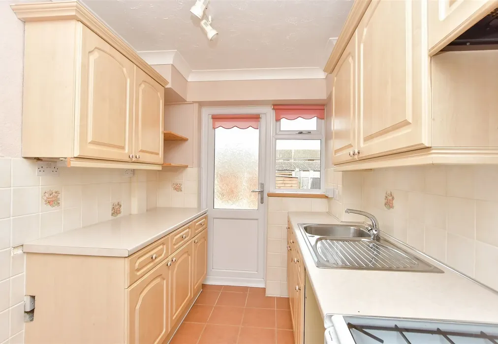 Kitchen - Beaconsfield Road, Sittingbourne, Kent - Wards of Kent