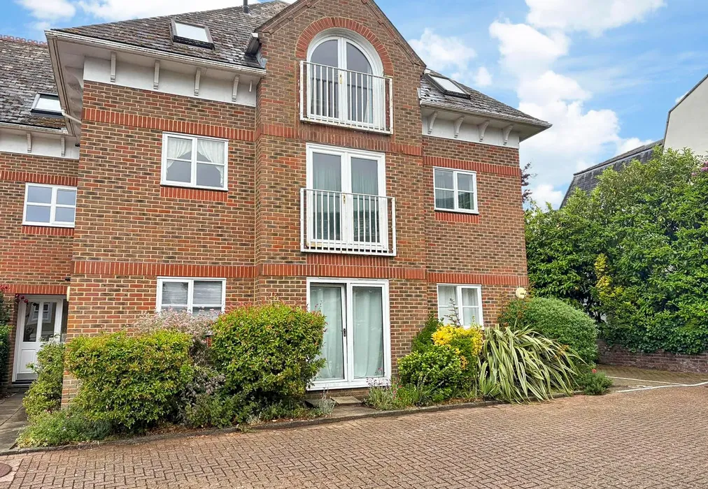 Front - Culverden Park Road, Tunbridge Wells, Kent - Wards of Kent