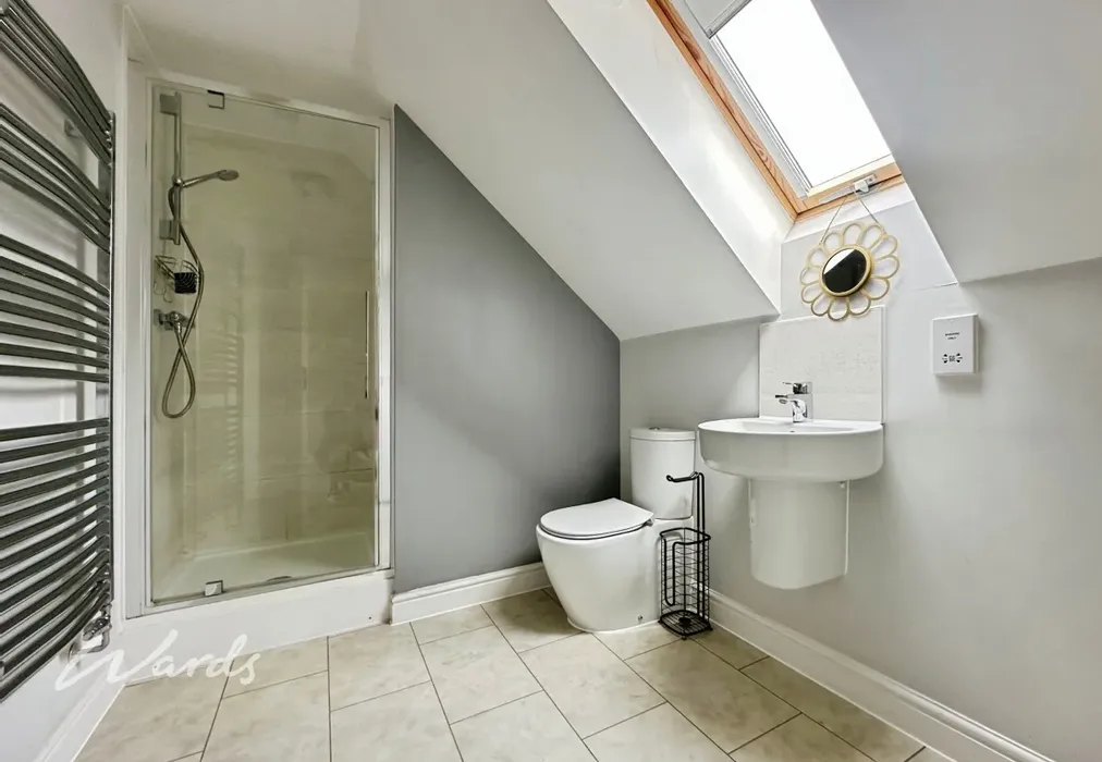 En Suite - Brick Gardens Ryarsh ME19 - Wards of Kent