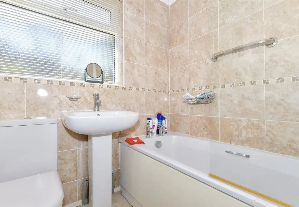 Bathroom - Foxden Drive, Downswood, Maidstone, Kent - Wards of Kent