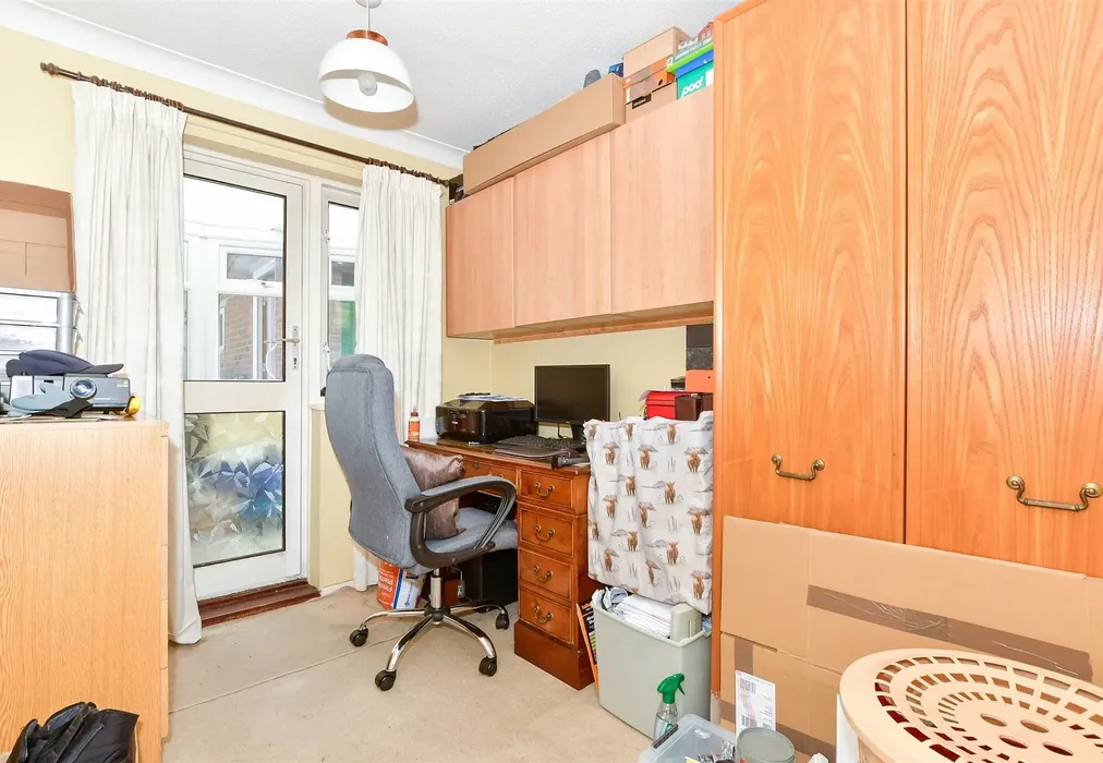 Bedroom 2 - Foxden Drive, Downswood, Maidstone, Kent - Wards of Kent