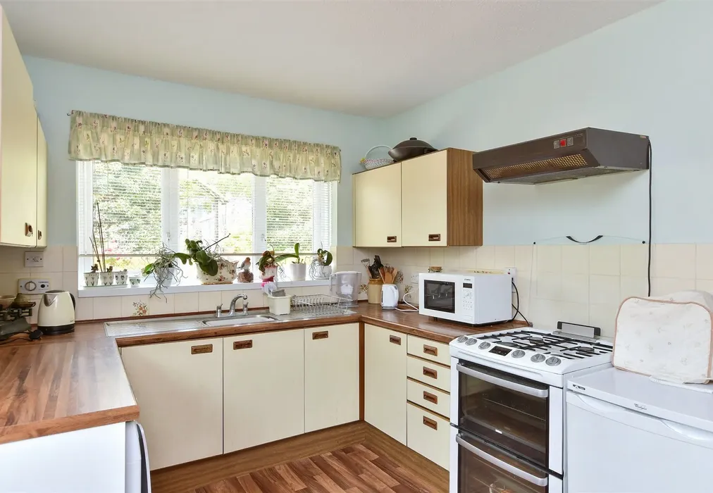Kitchen - McWilliam Road, Woodingdean, Brighton, East Sussex - Wards of Kent