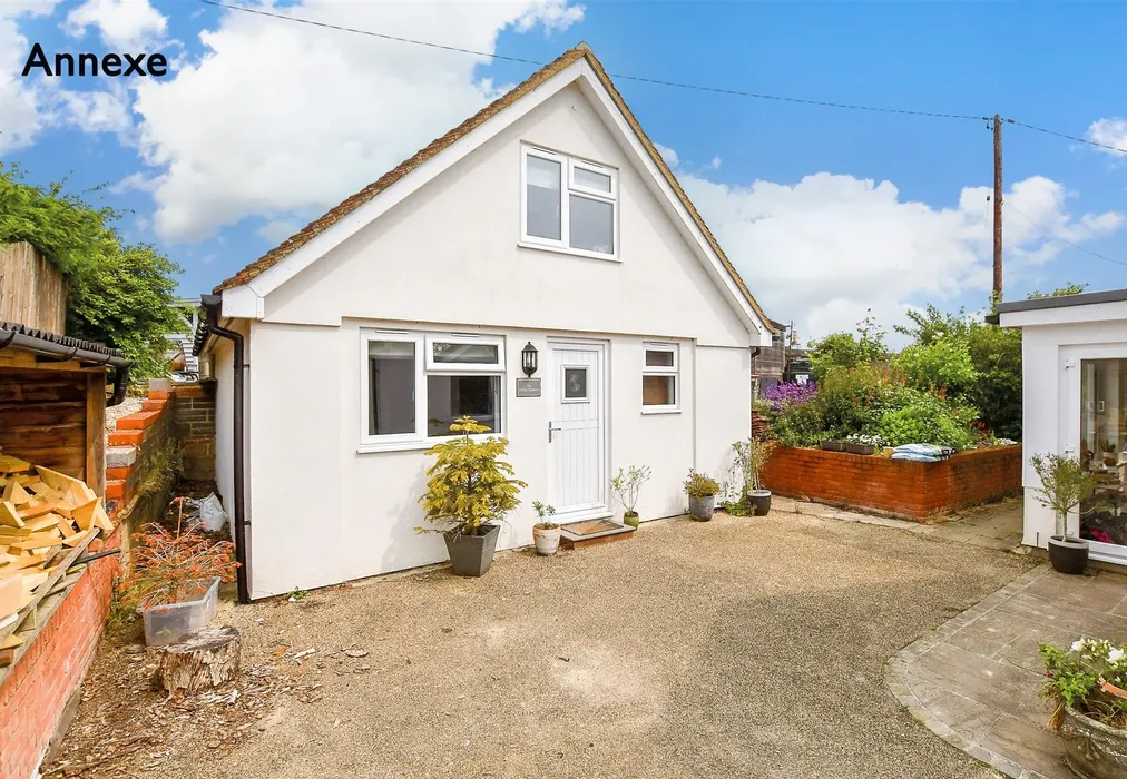Annexe - Exted, Canterbury, Kent - Wards of Kent