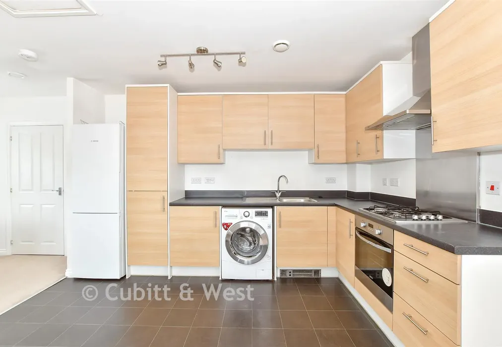 Lounge/Kitchen/Dining - The Halt, Hambrook, Chichester, West Sussex - Wards of Kent