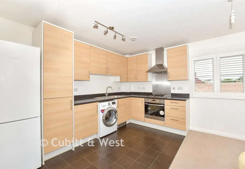 Lounge/Kitchen/Dining - The Halt, Hambrook, Chichester, West Sussex - Wards of Kent